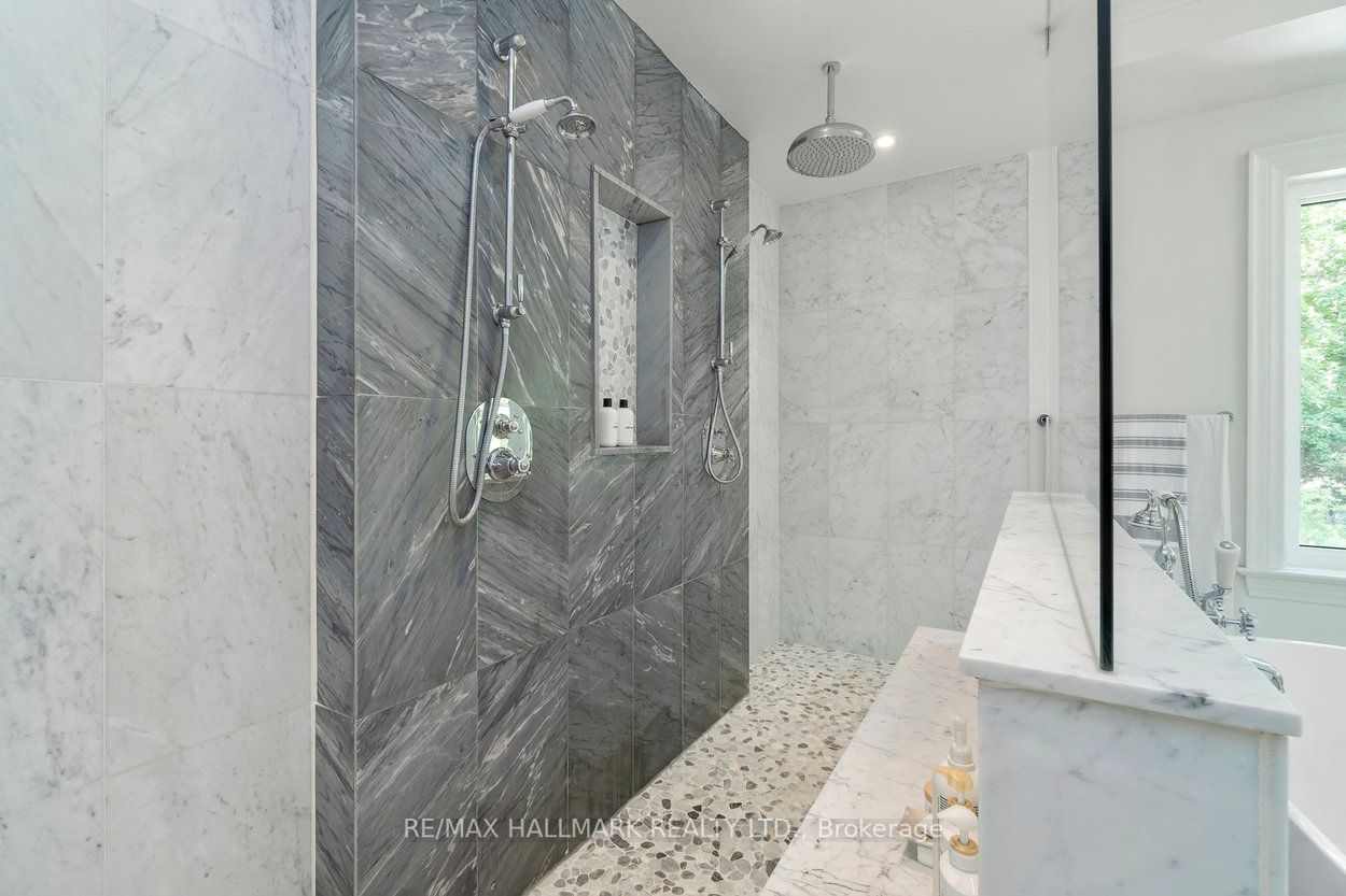 45 Brule Cres