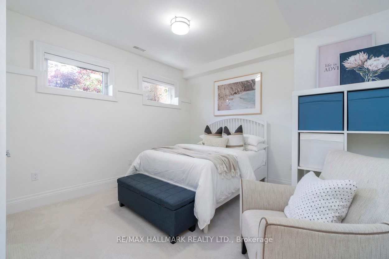 45 Brule Cres
