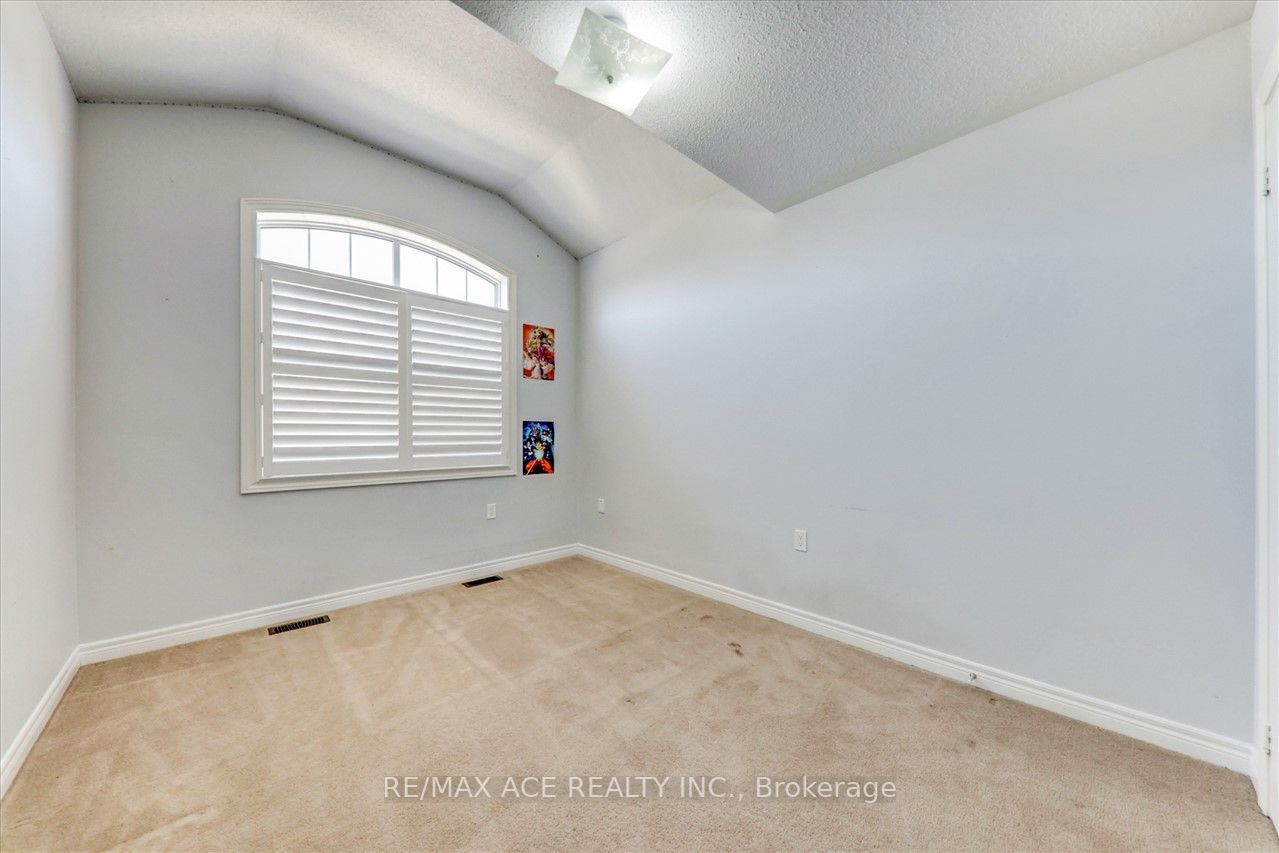 39 Deer Ridge Tr