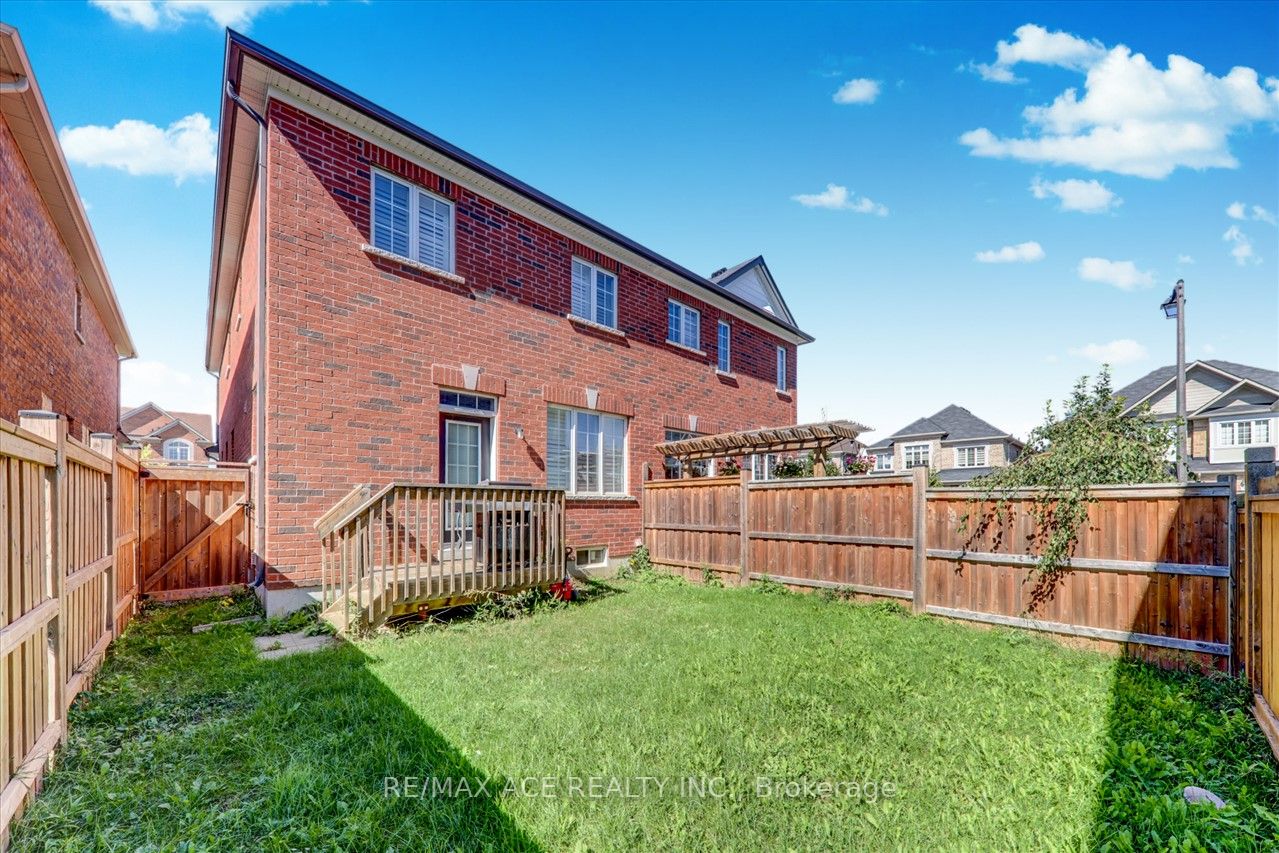 39 Deer Ridge Tr