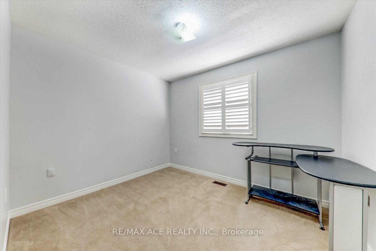 39 Deer Ridge Tr