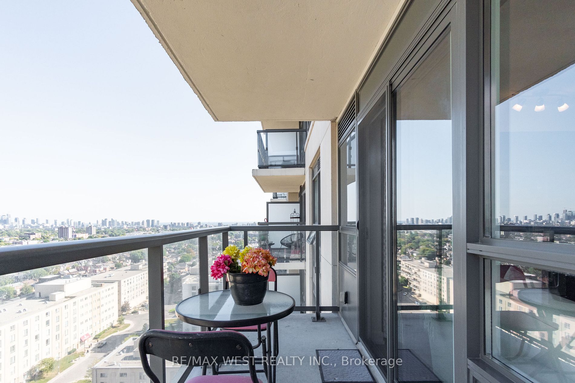 1420 Dupont St, #2110