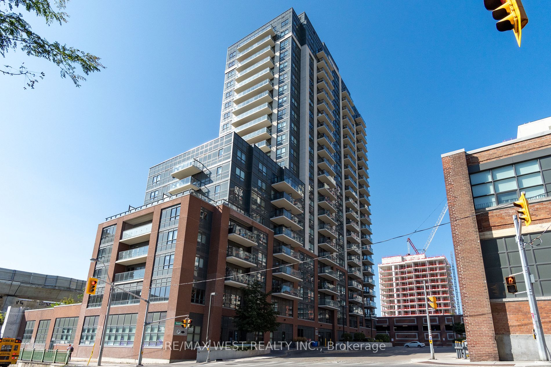 1420 Dupont St, #2110