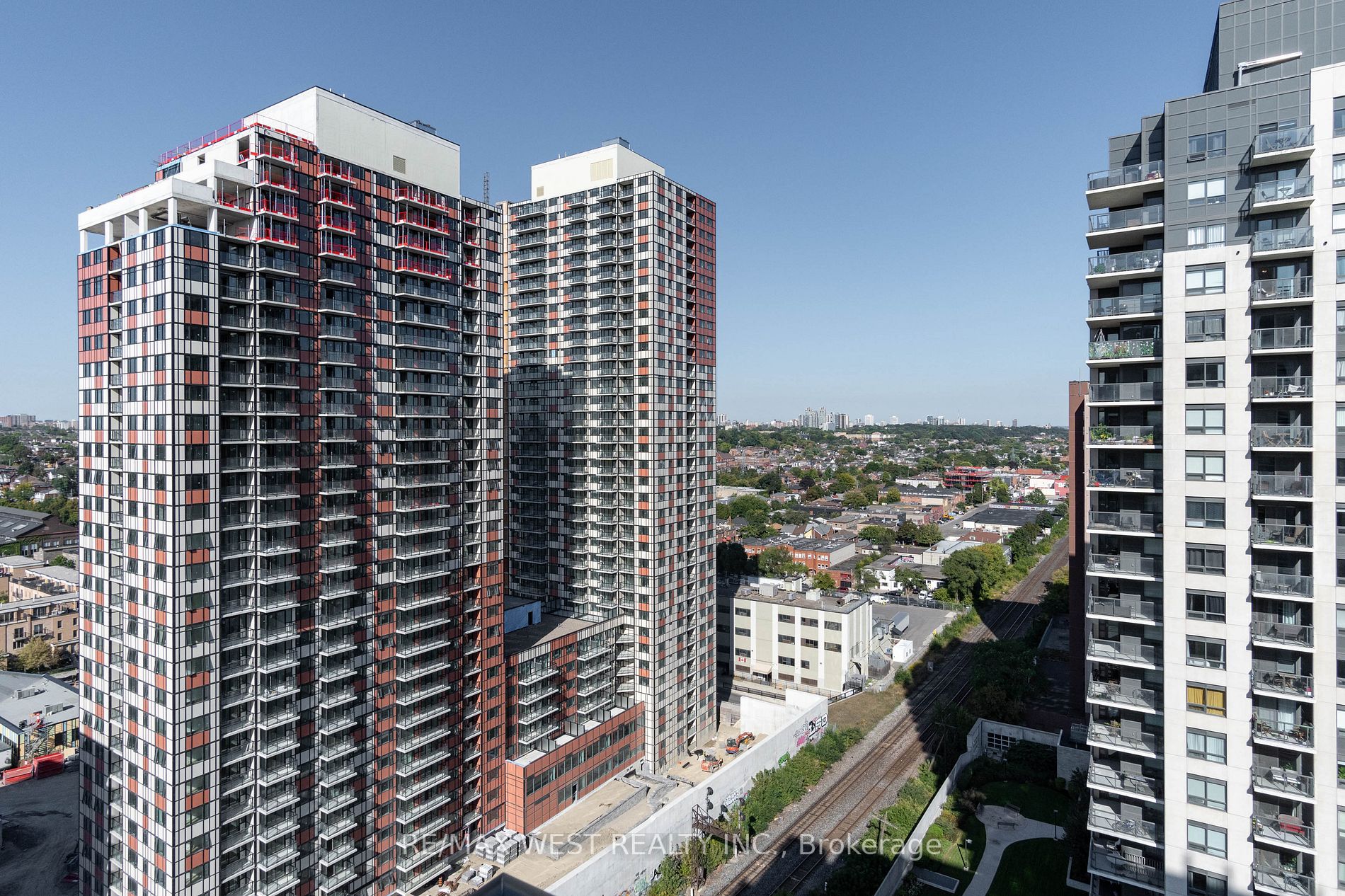 1420 Dupont St, #2110