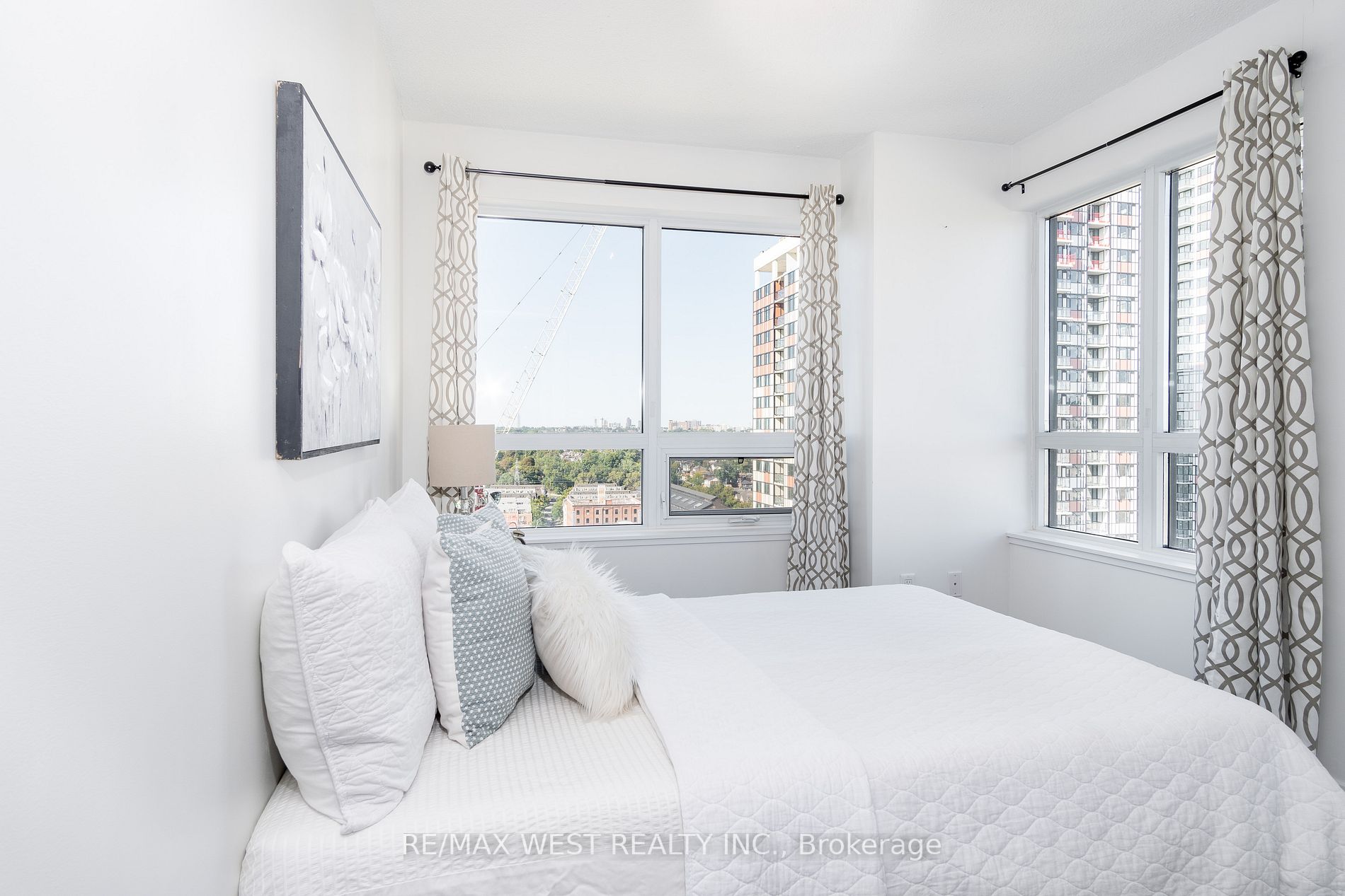 1420 Dupont St, #2110