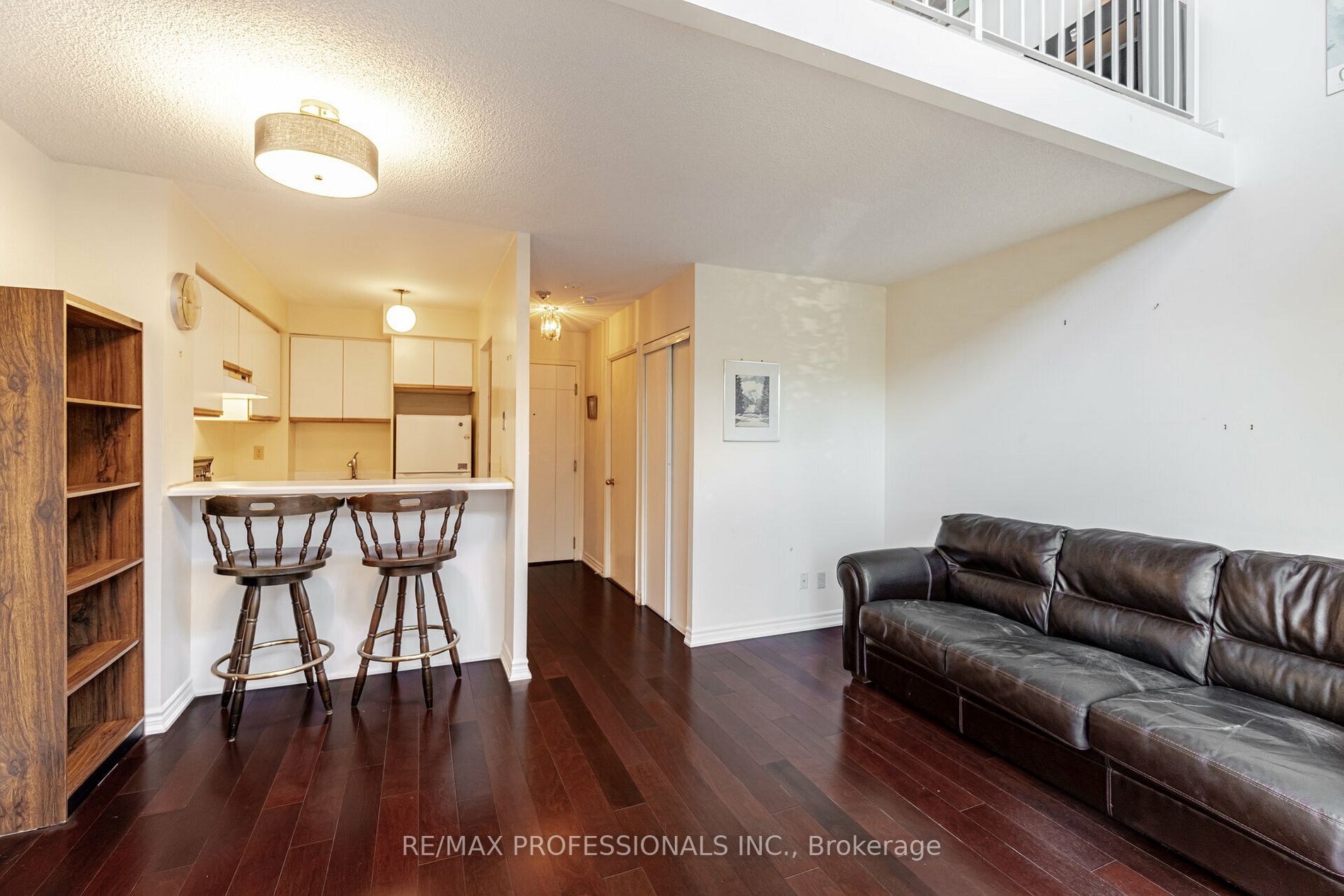 2267 Lake Shore Blvd W, #315
