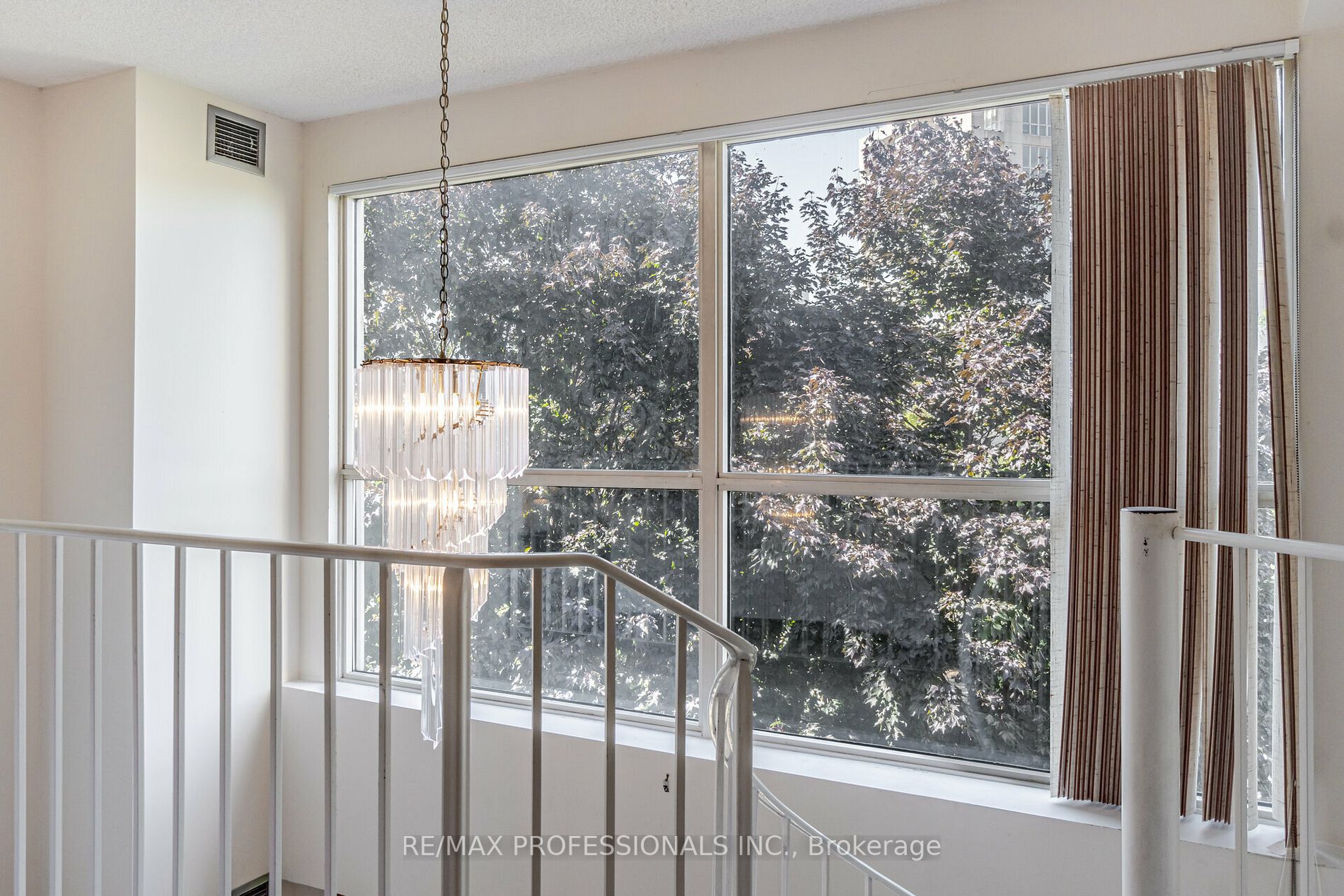 2267 Lake Shore Blvd W, #315