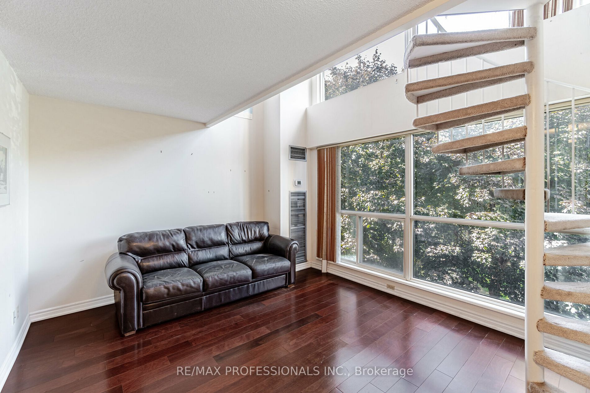 2267 Lake Shore Blvd W, #315