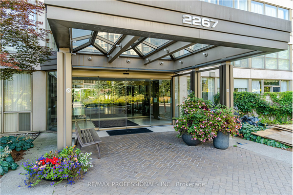 2267 Lake Shore Blvd W, Toronto