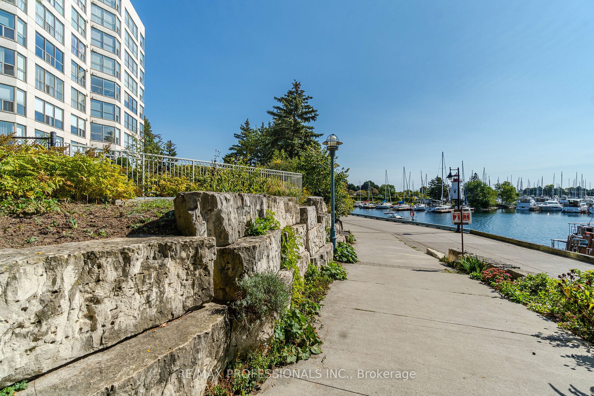 2267 Lake Shore Blvd W, #315