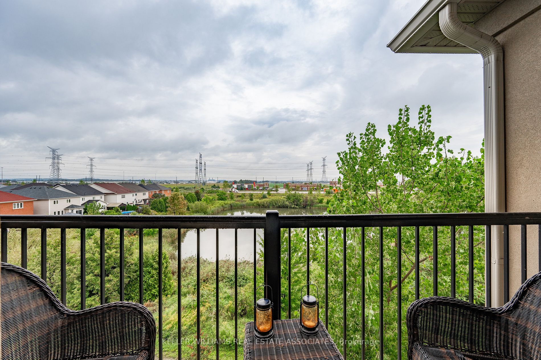 1479 Maple Ave, #403
