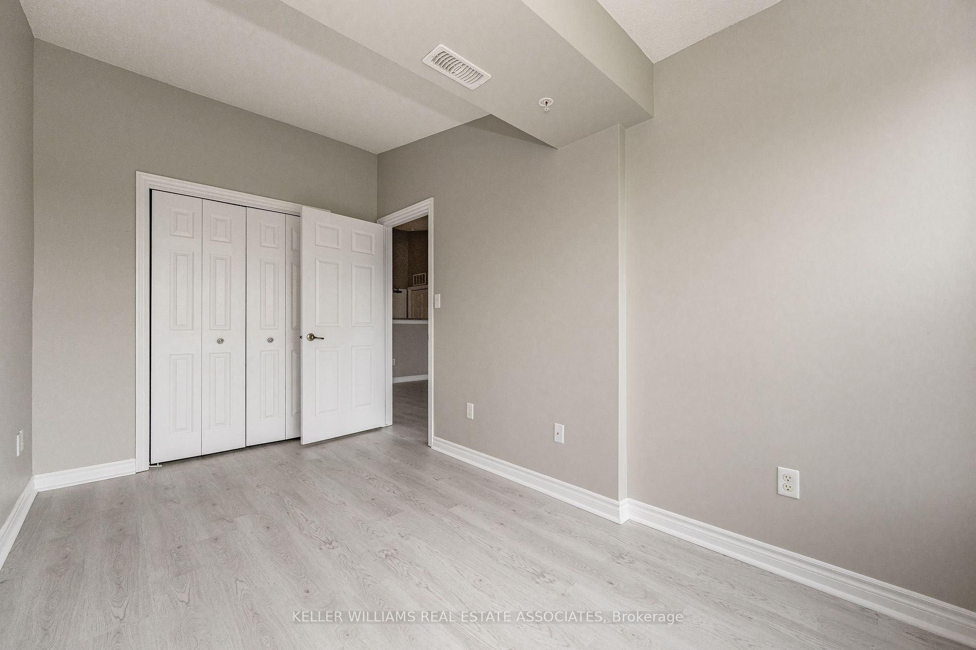 1479 Maple Ave, #403