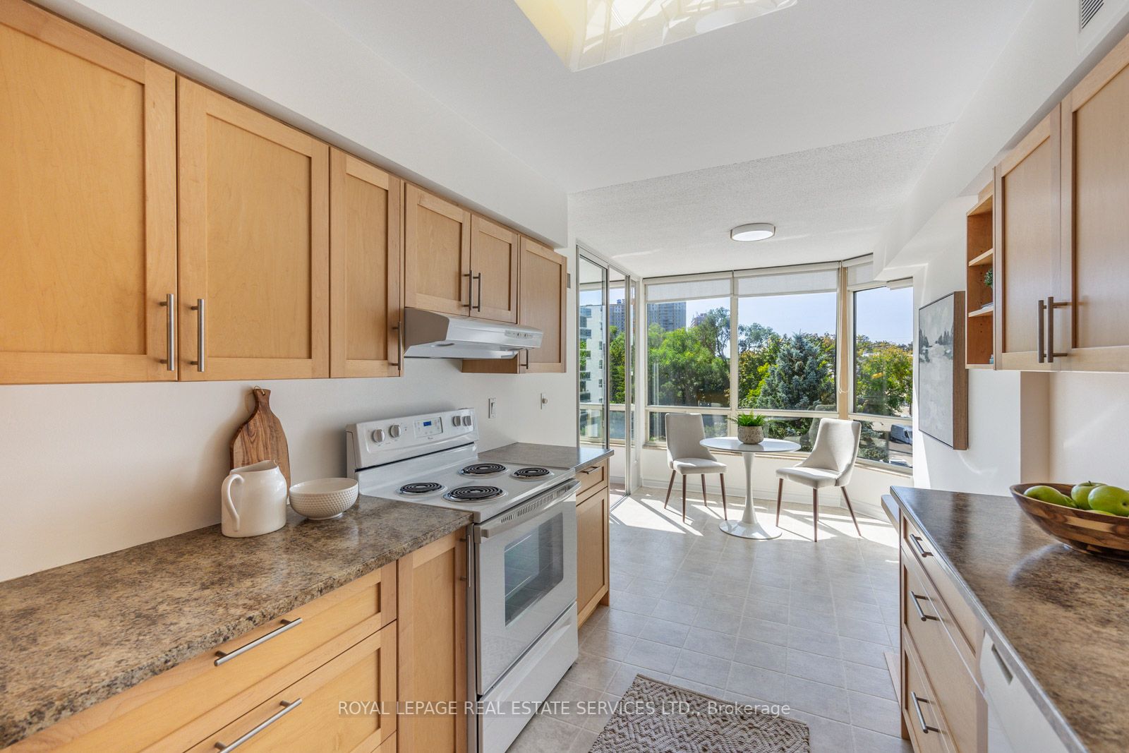 1300 Islington Ave, #504