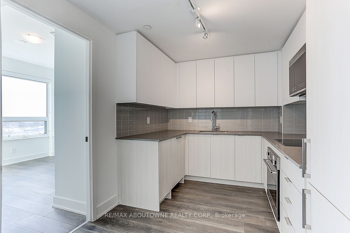2485 Taunton Rd, #624