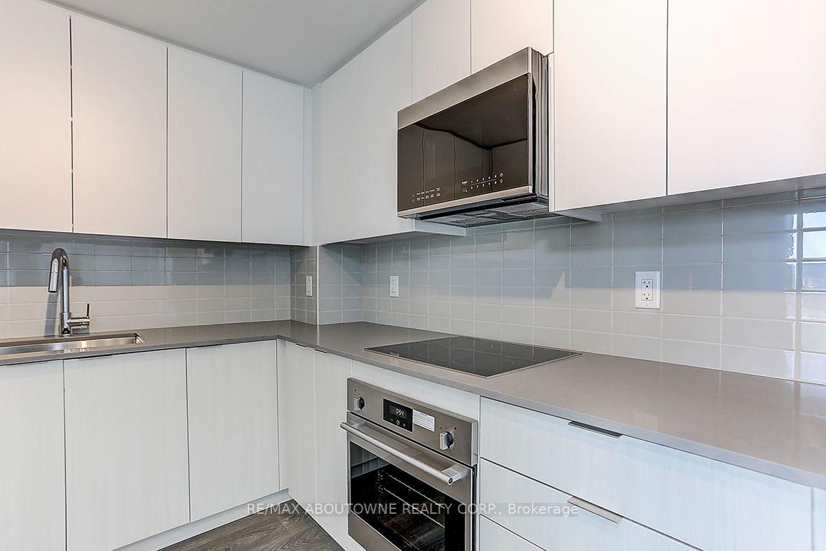 2485 Taunton Rd, #624