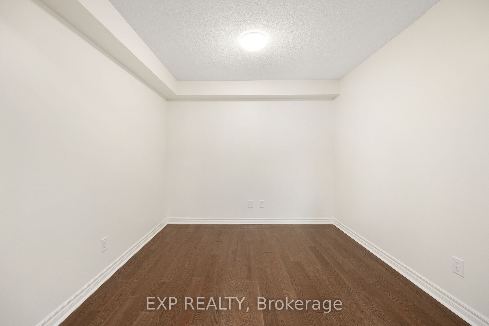 350 Princess Royal Dr, #1108