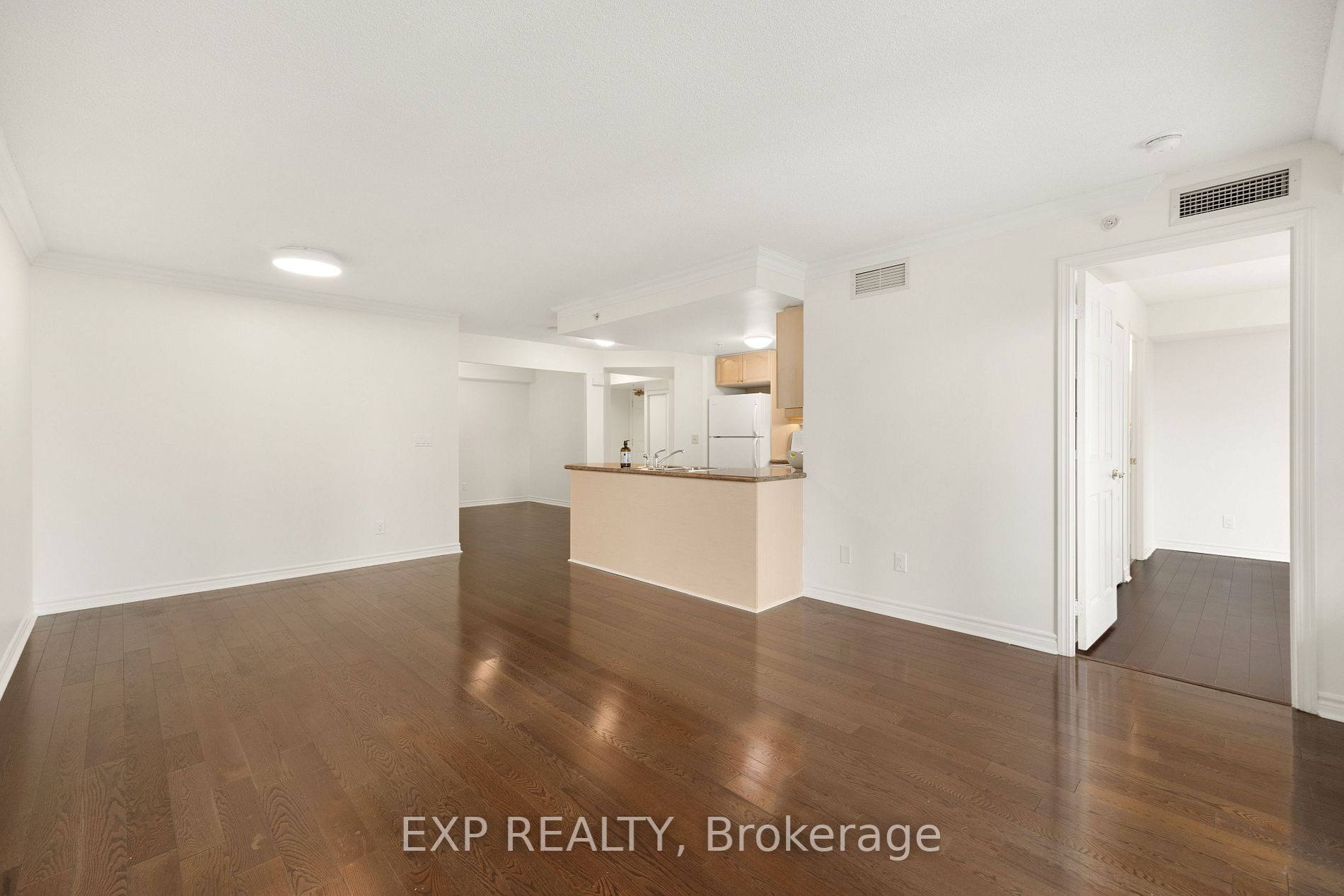 350 Princess Royal Dr, #1108