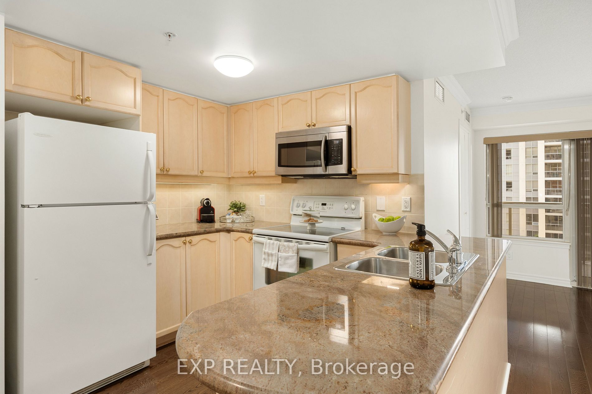 350 Princess Royal Dr, #1108