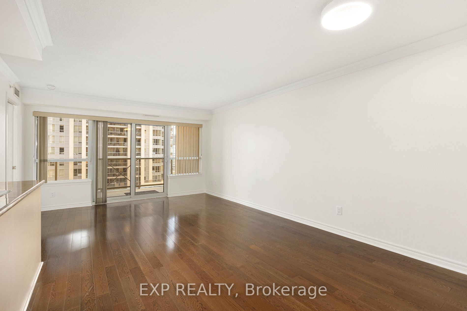 350 Princess Royal Dr, #1108