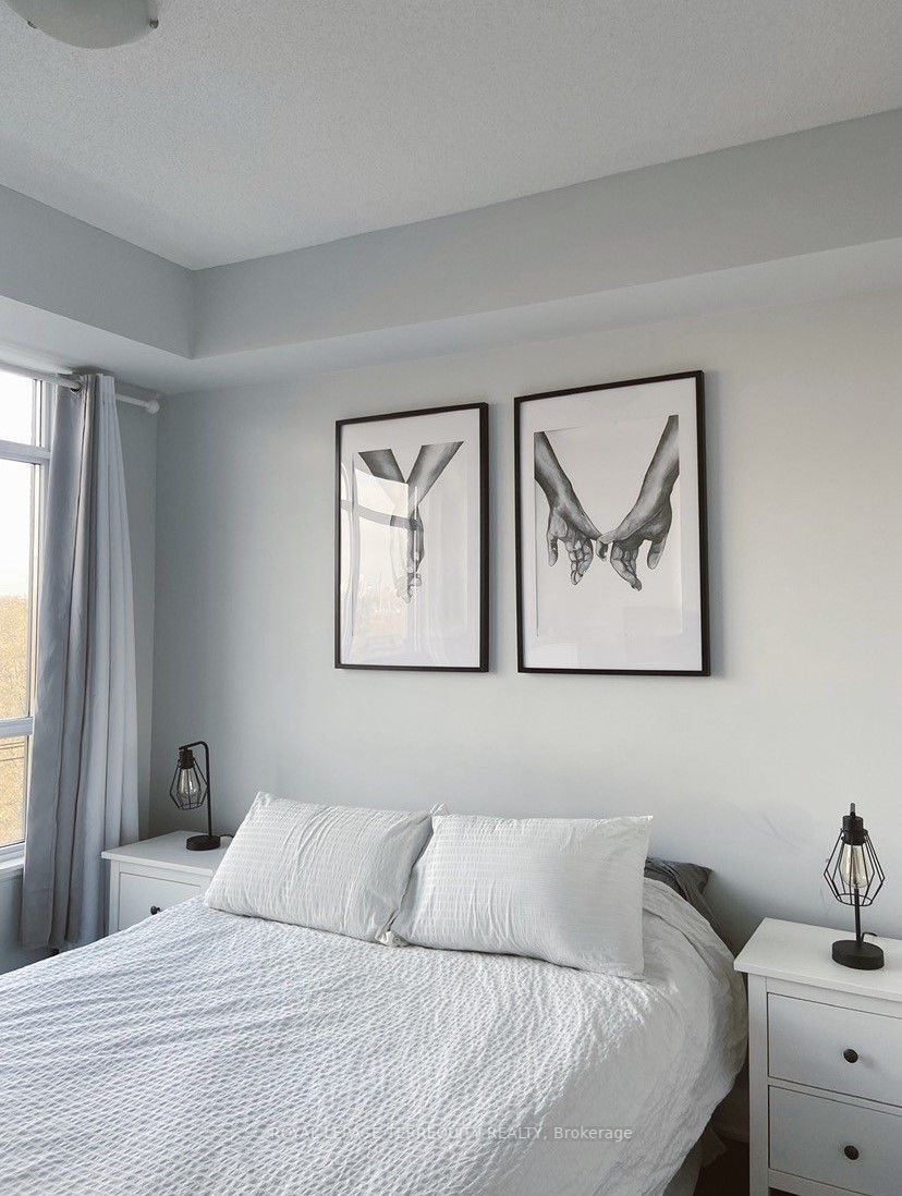 35 Fontenay Crt, #405