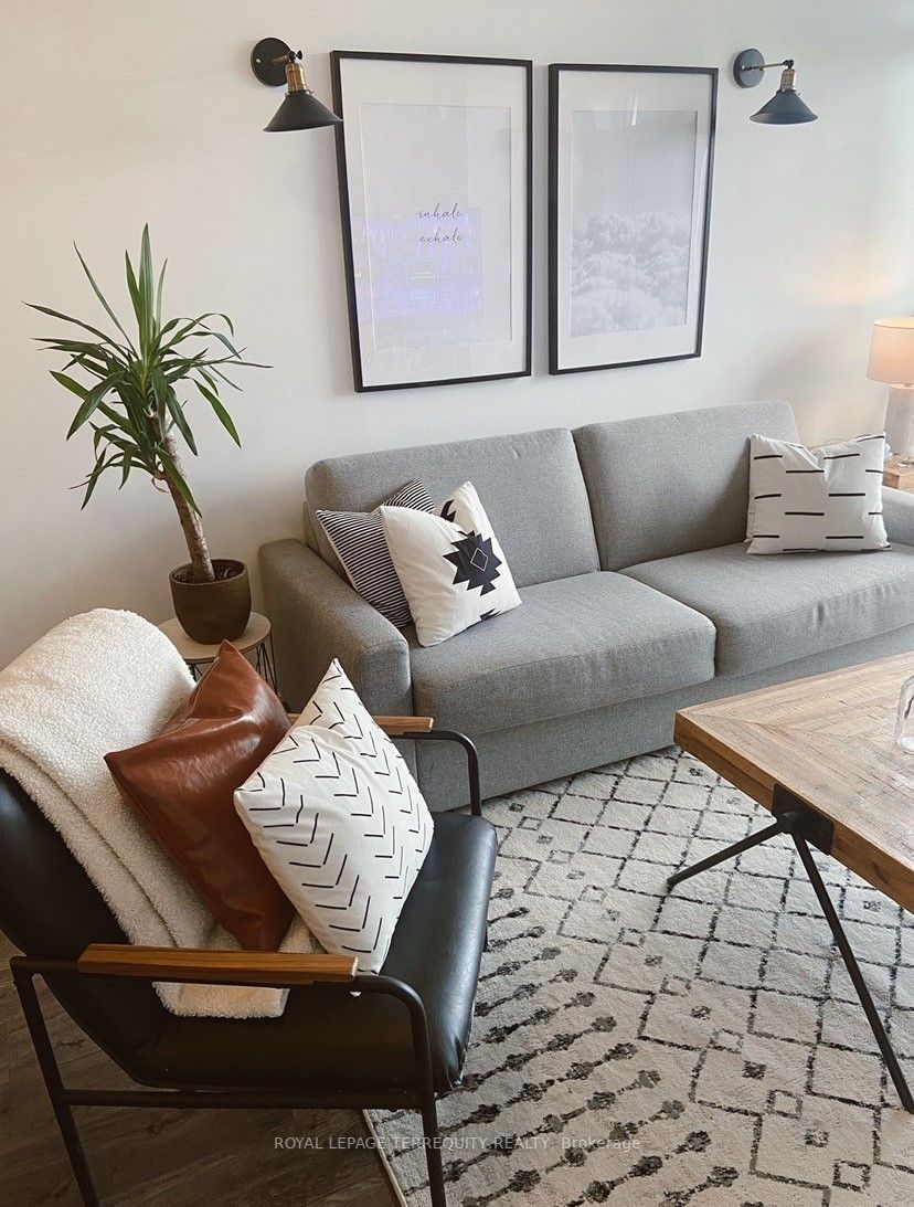 35 Fontenay Crt, #405