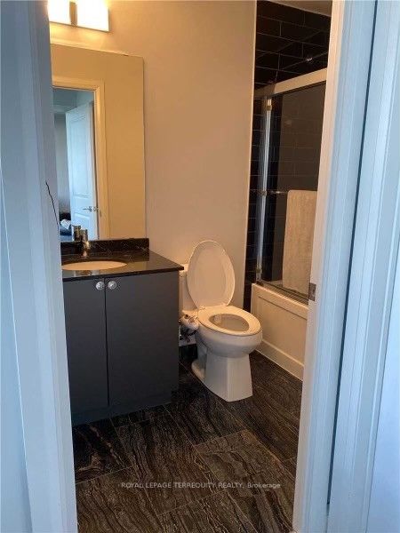 35 Fontenay Crt, #405