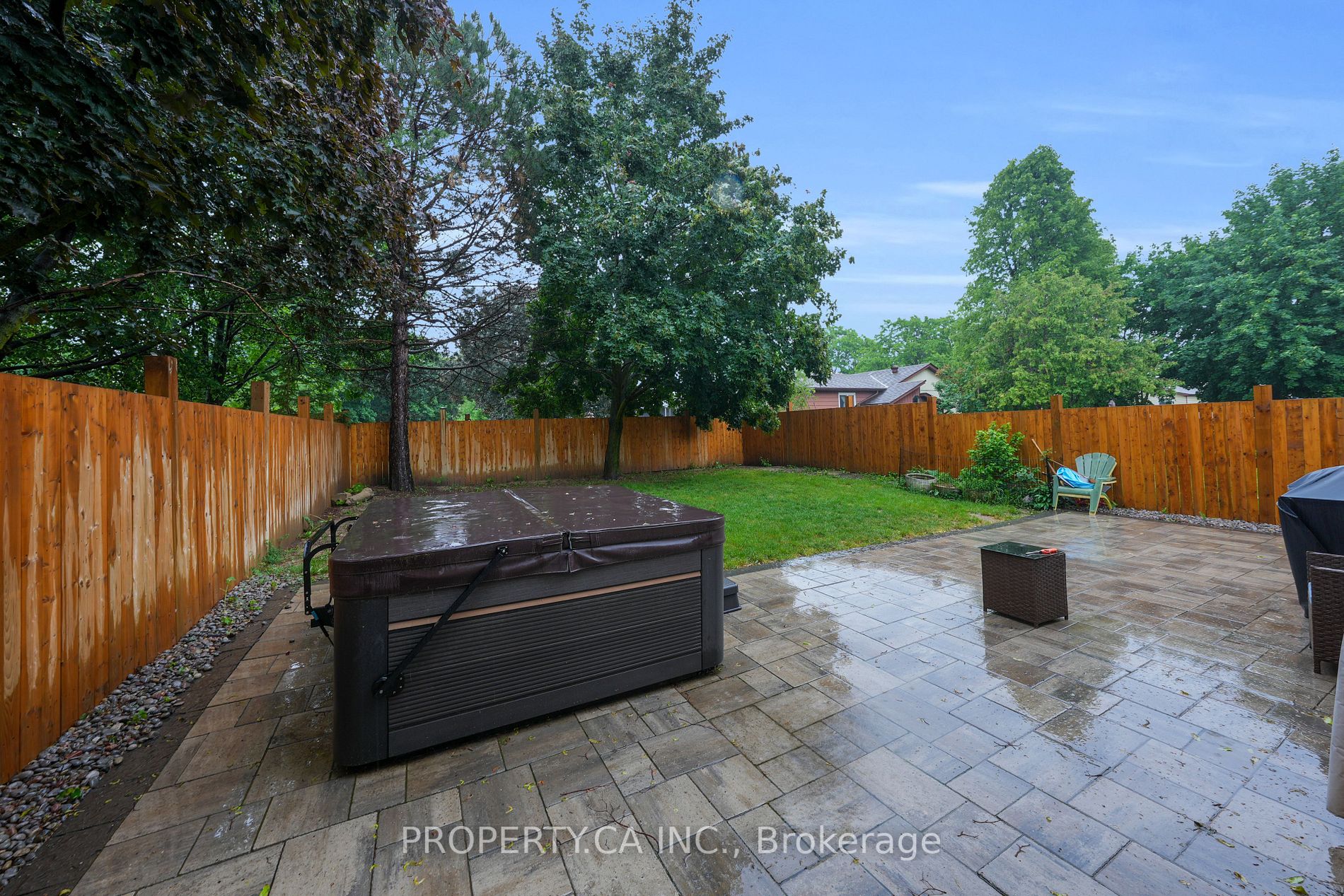 343 Whitehead Cres