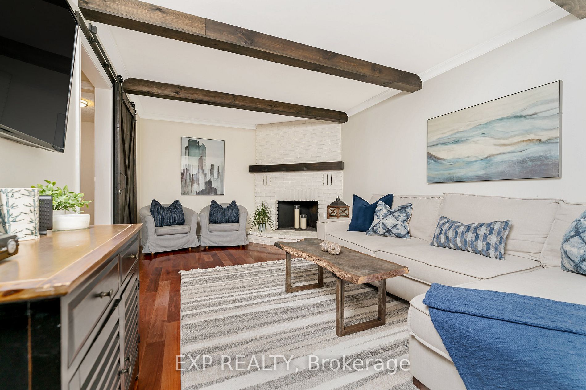 602 Sunnyvale Crescent