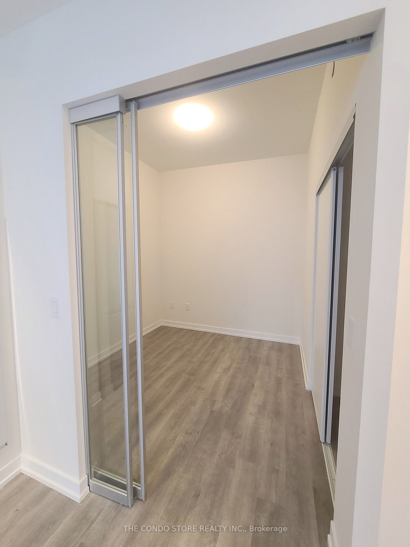2300 St.Clair Ave W, #612