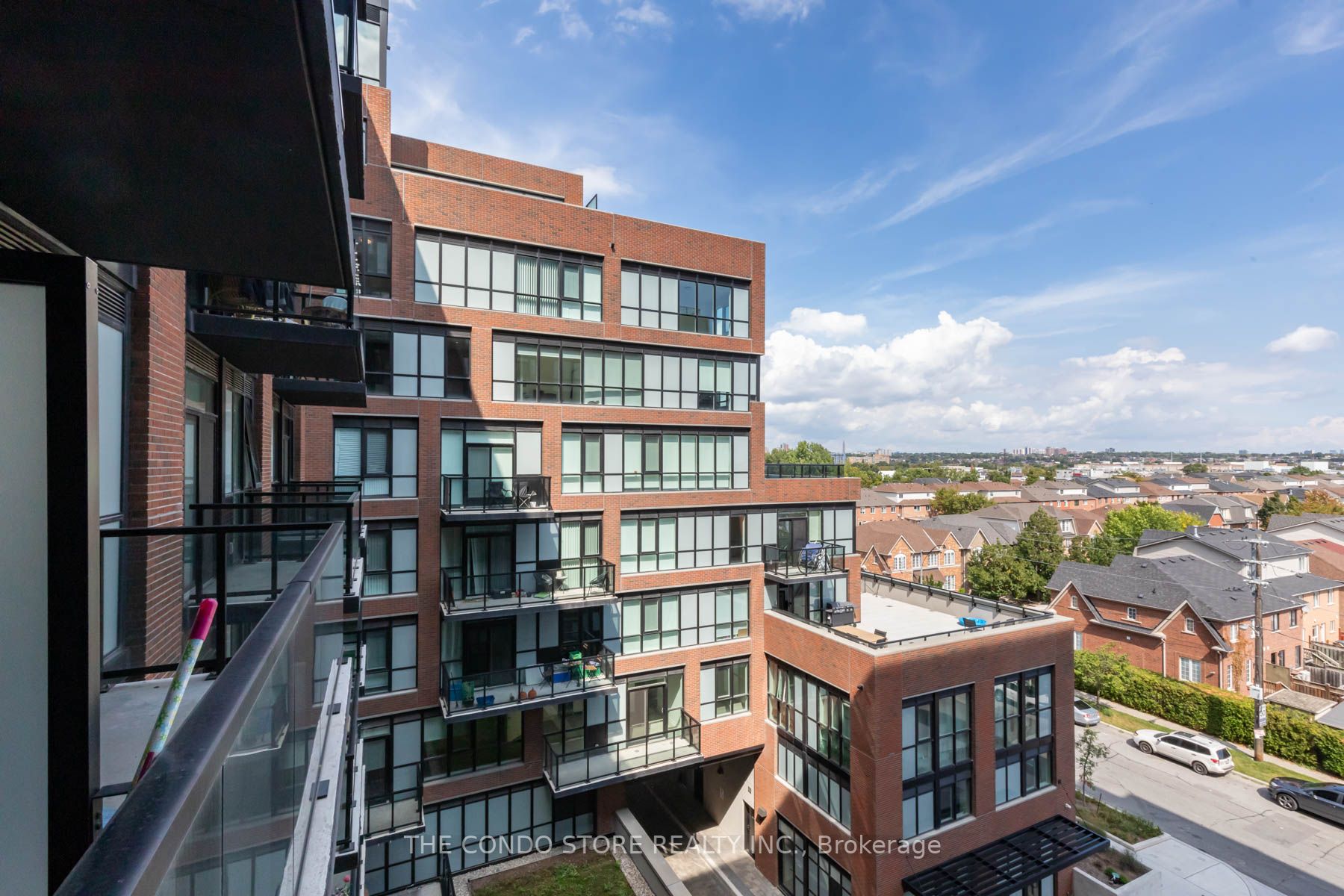 2300 St.Clair Ave W, #612