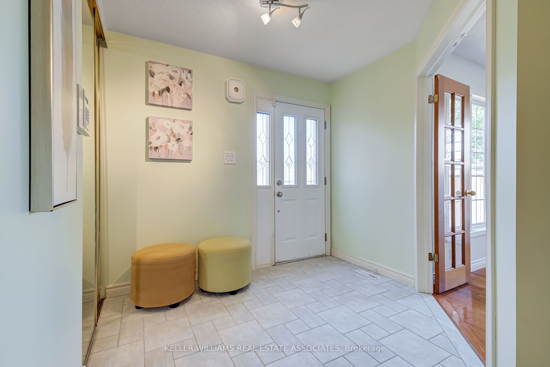 5585 Leisure Crt