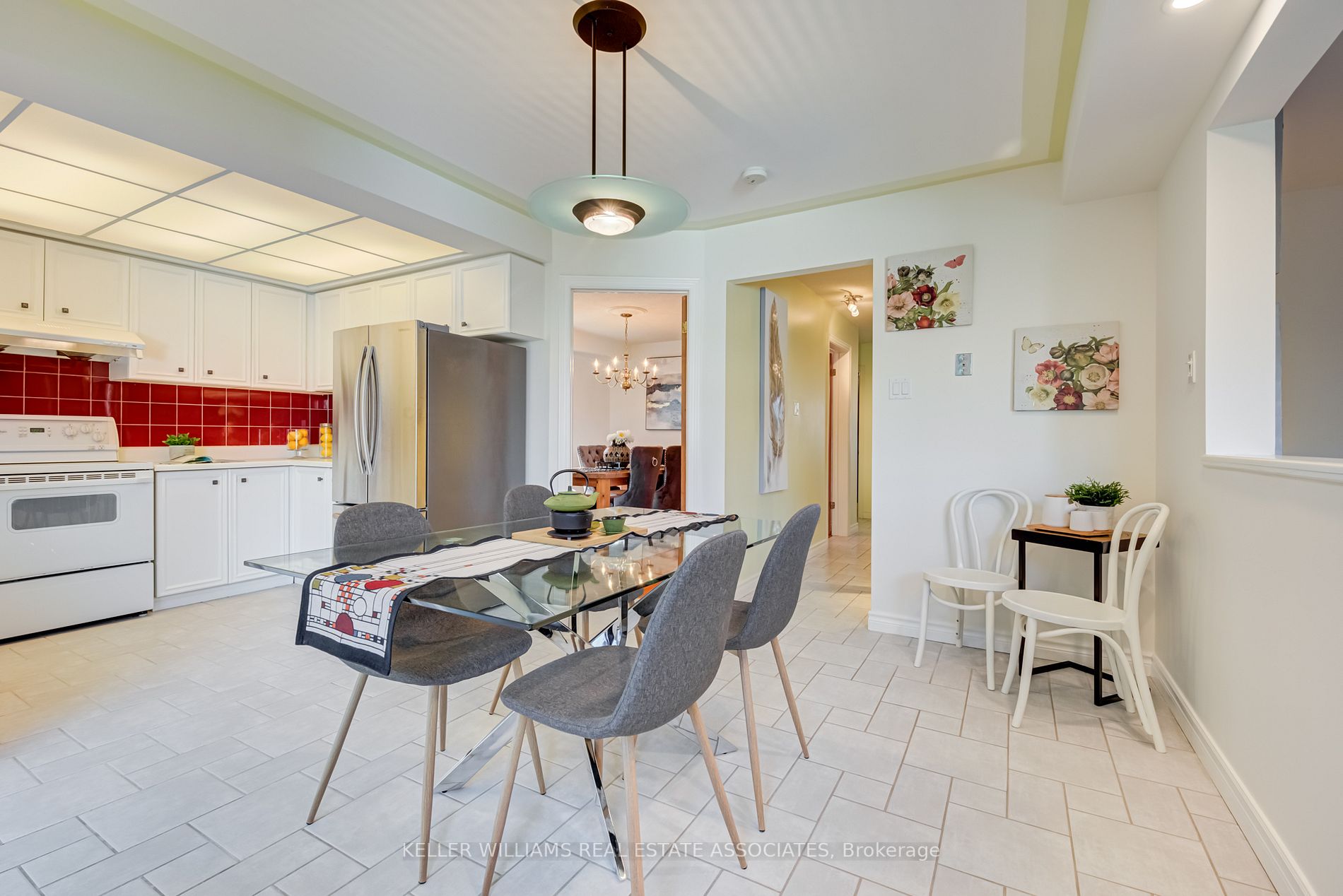 5585 Leisure Crt