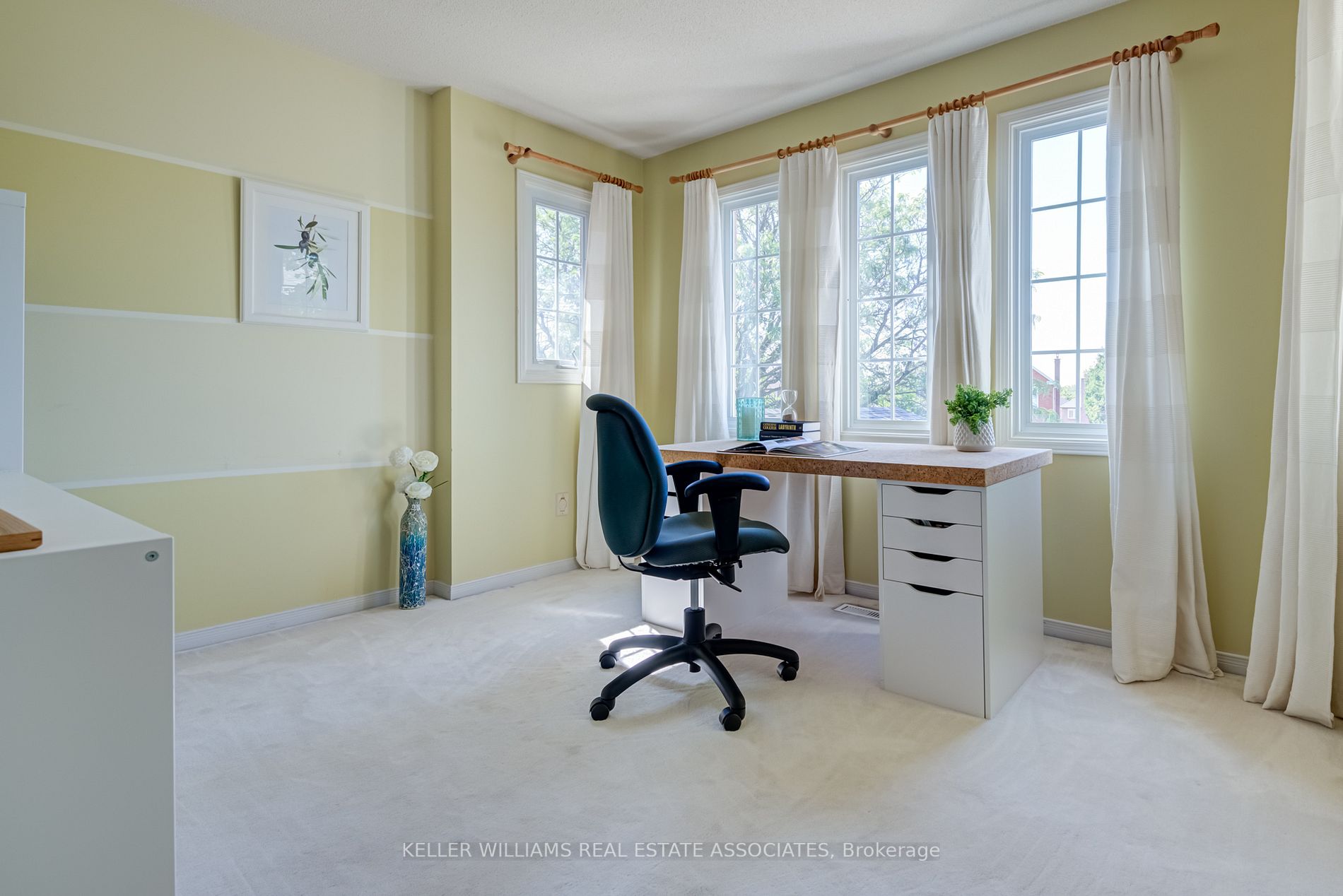 5585 Leisure Crt