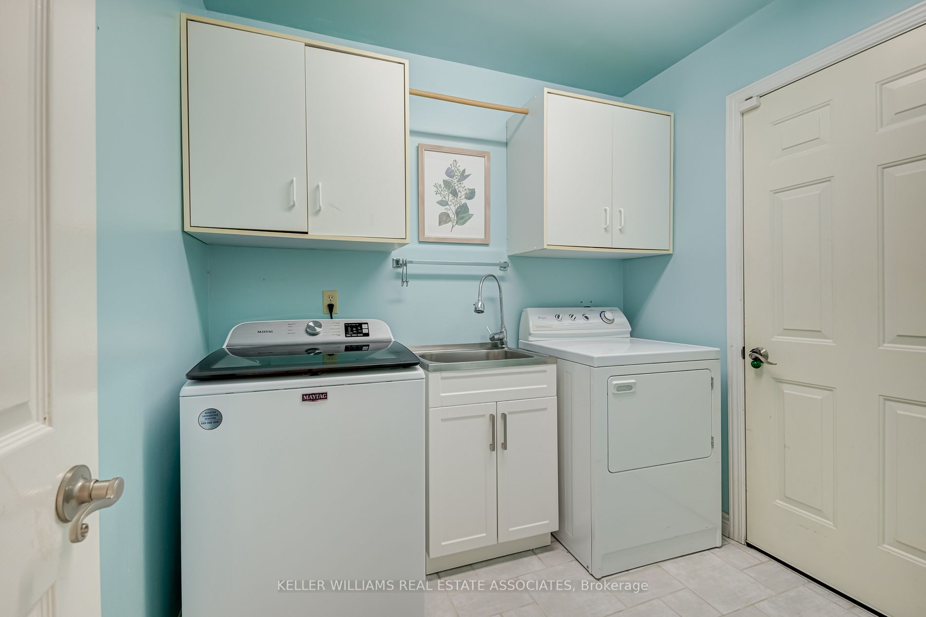 5585 Leisure Crt