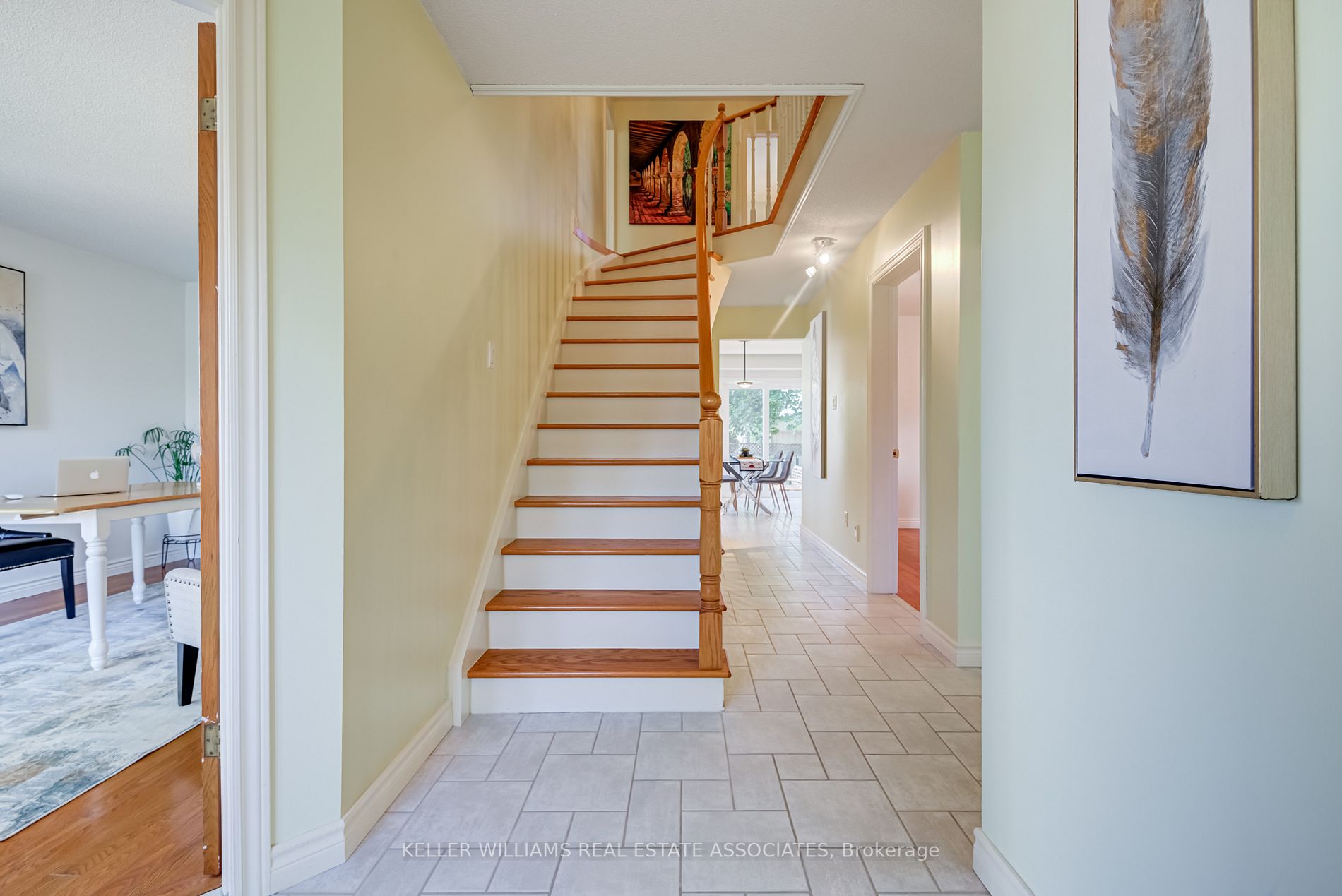 5585 Leisure Crt
