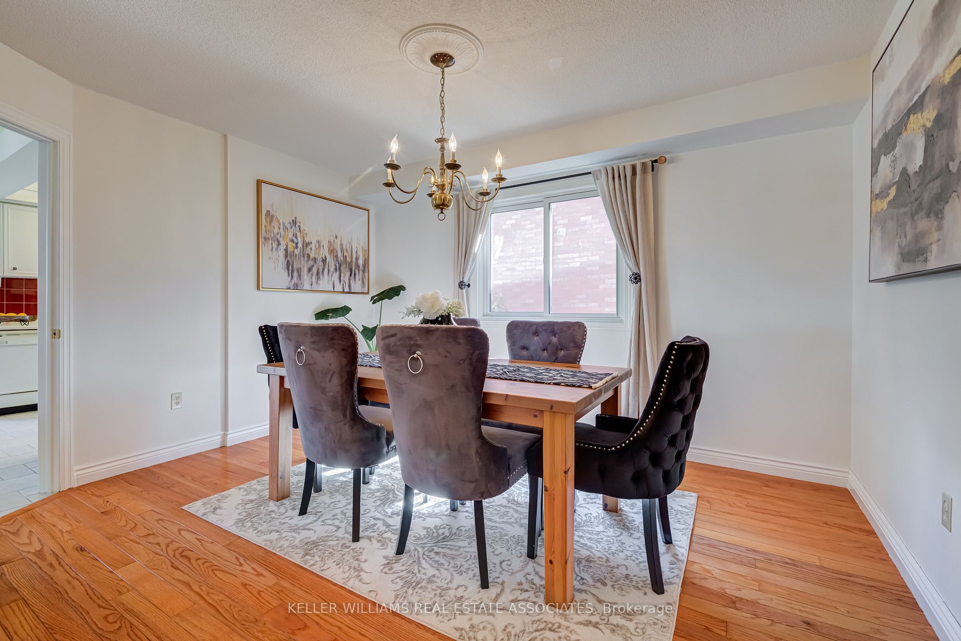 5585 Leisure Crt