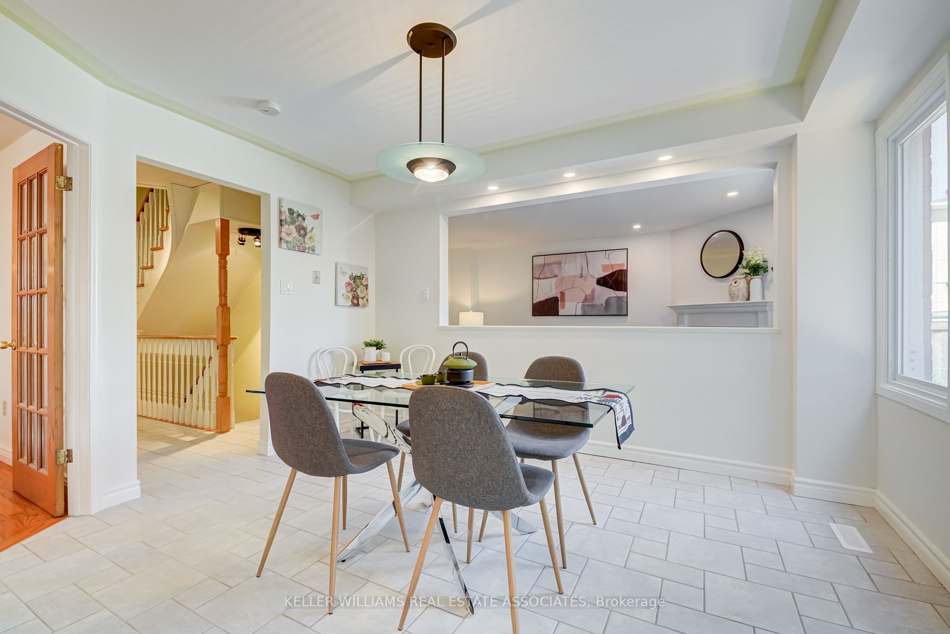 5585 Leisure Crt
