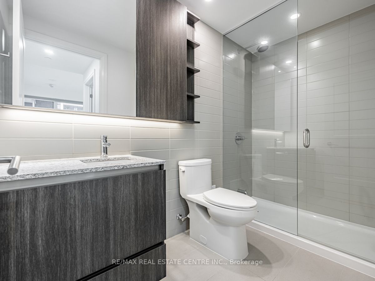 21 Park St E, #201