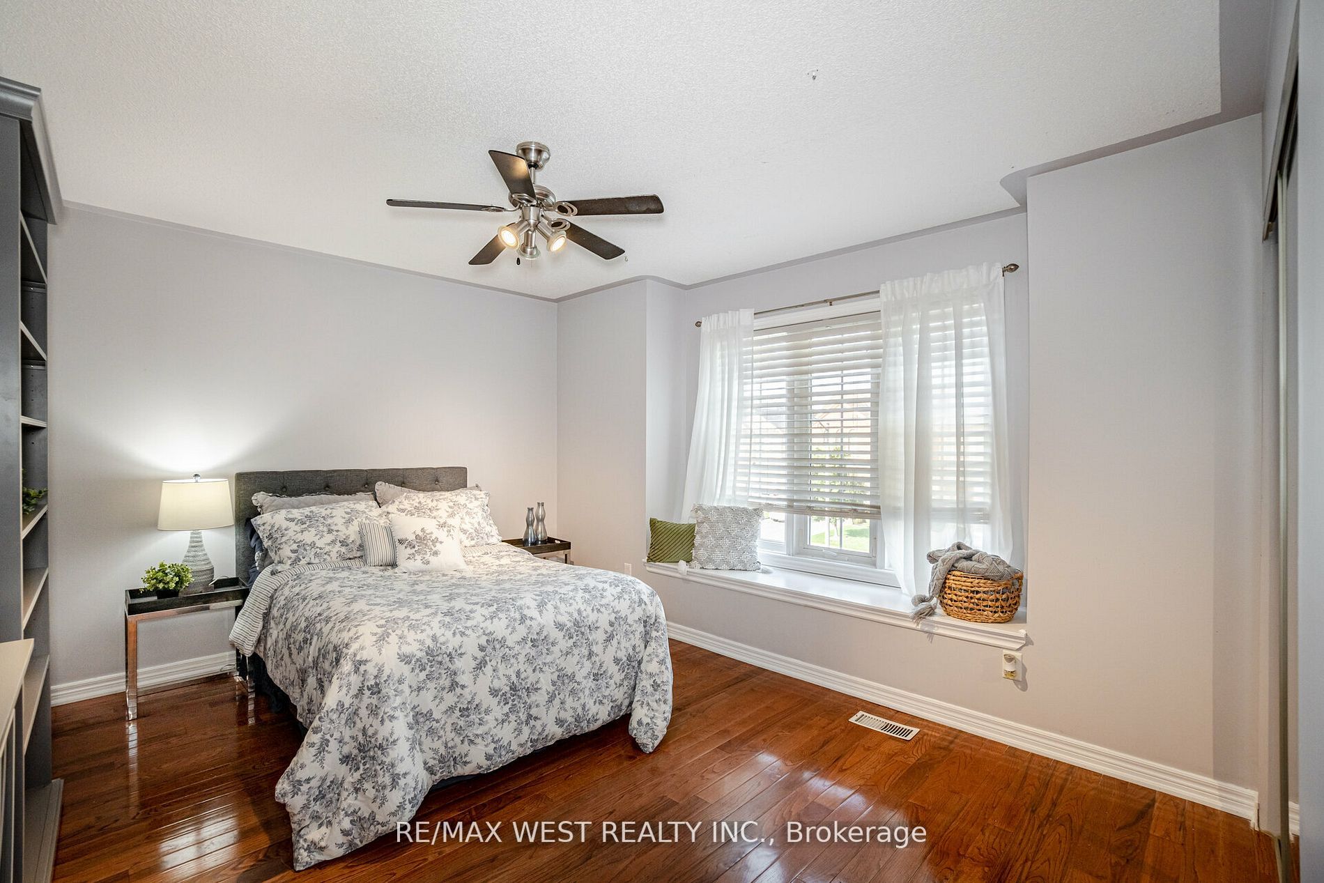 6 Meadow Brook Court