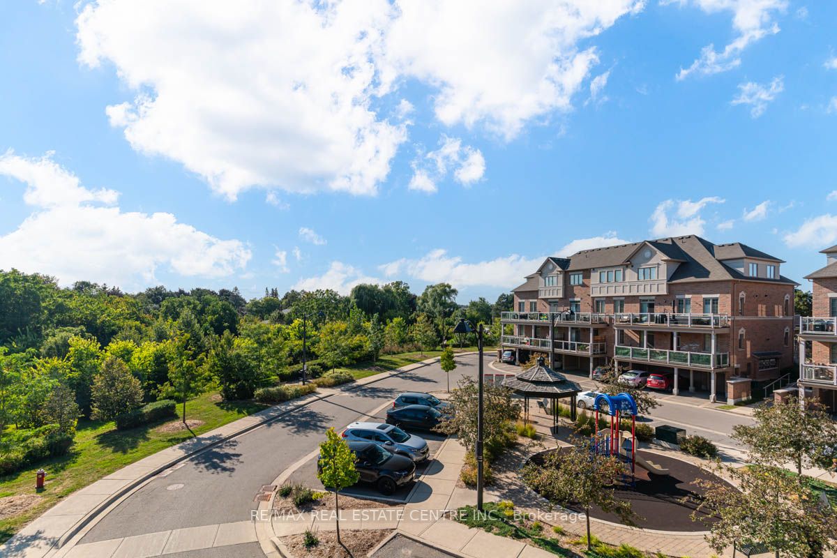 180 Howden Blvd, #76