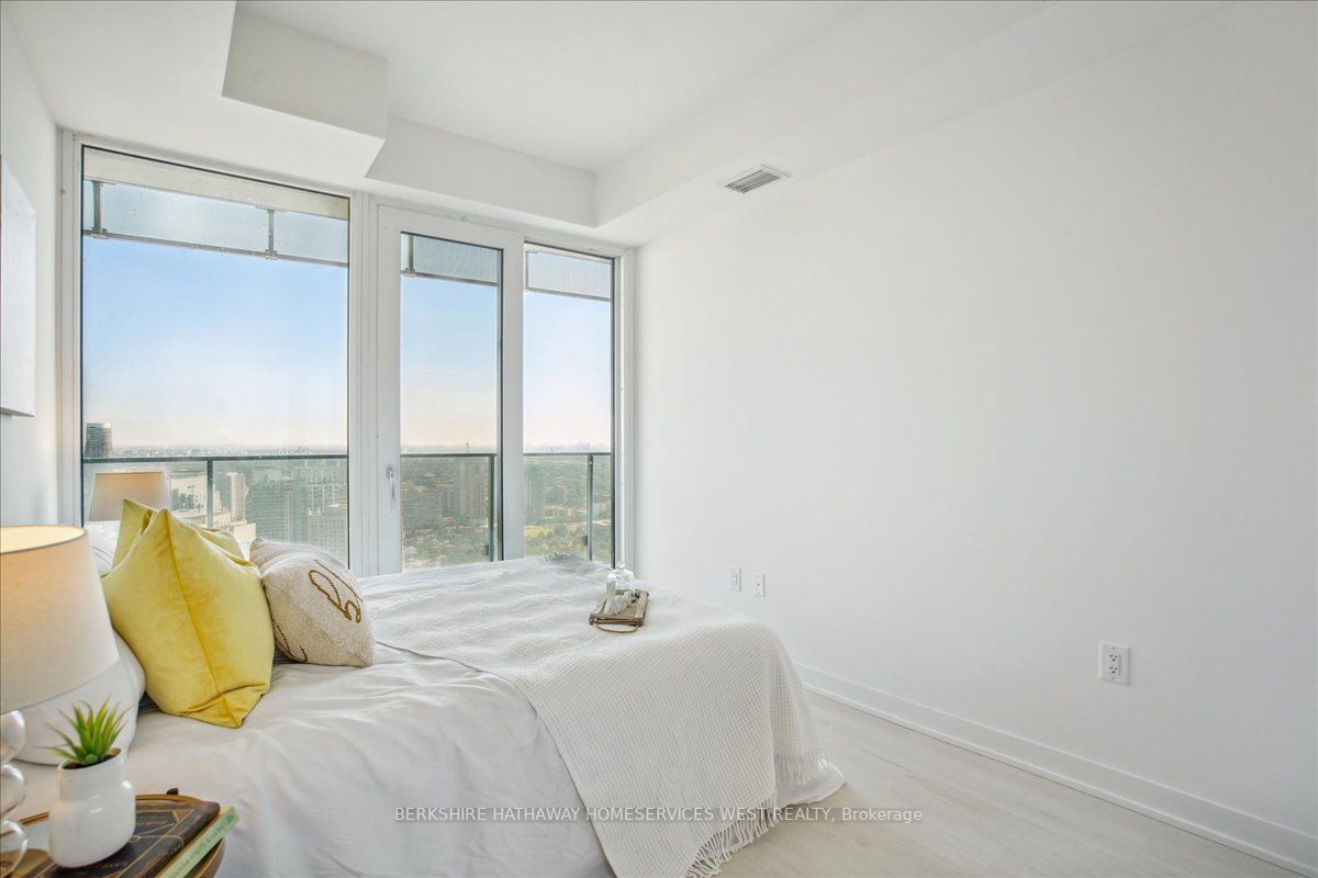 3900 Confederation Pkwy, #4301