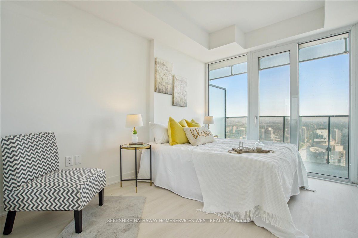 3900 Confederation Pkwy, #4301