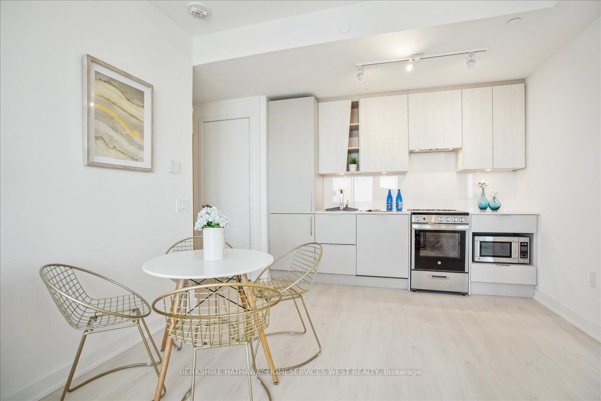 3900 Confederation Pkwy, #4301