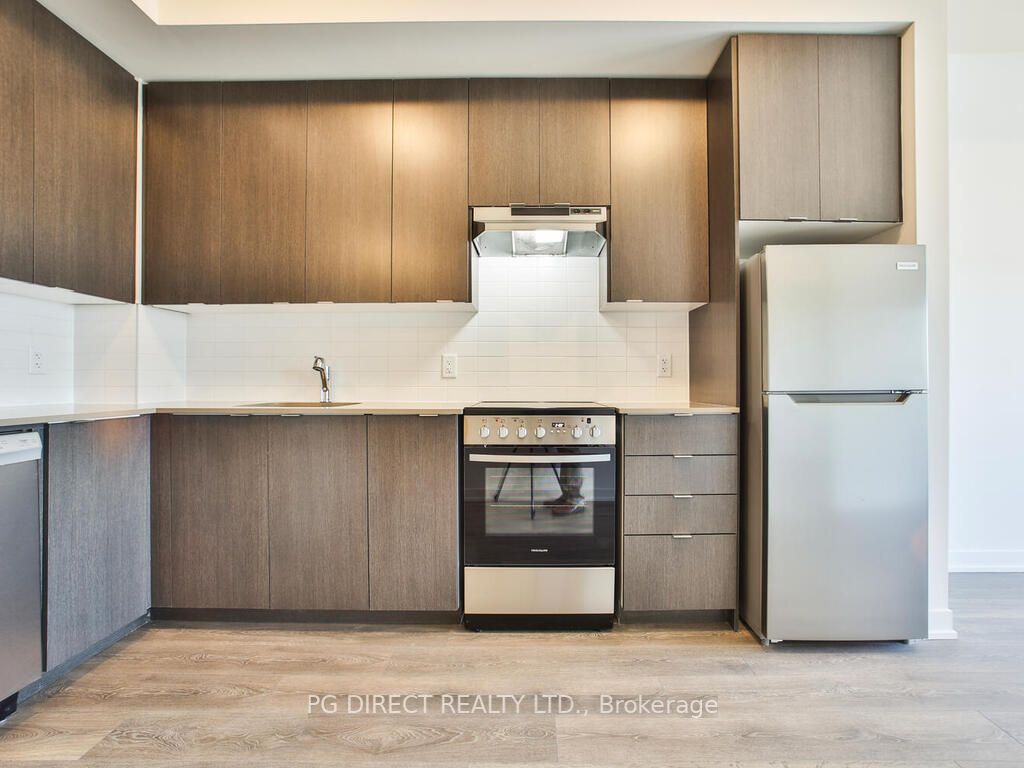 62 Sky Harbour Dr E, #408