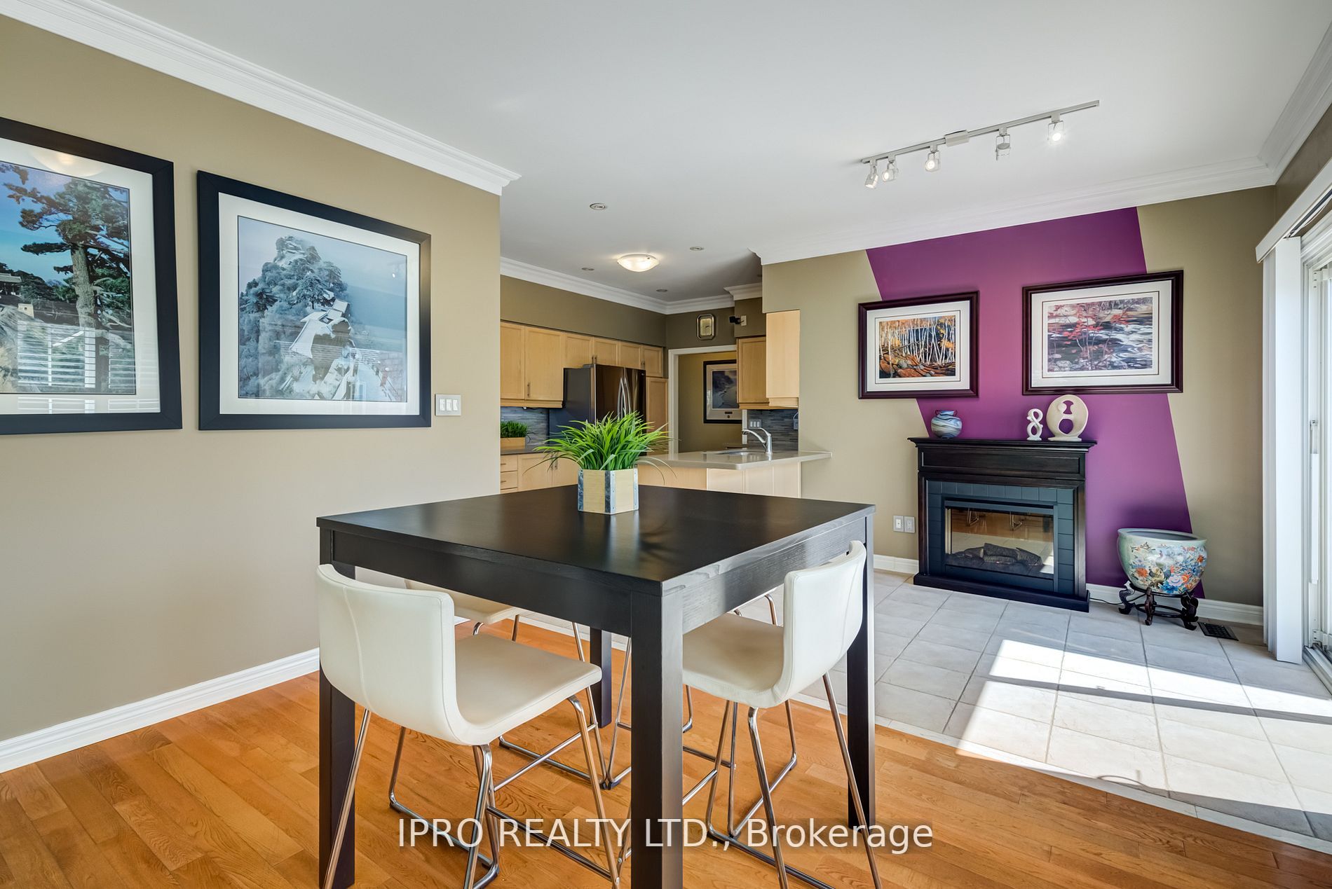 2 Orchard Park Gate, #12