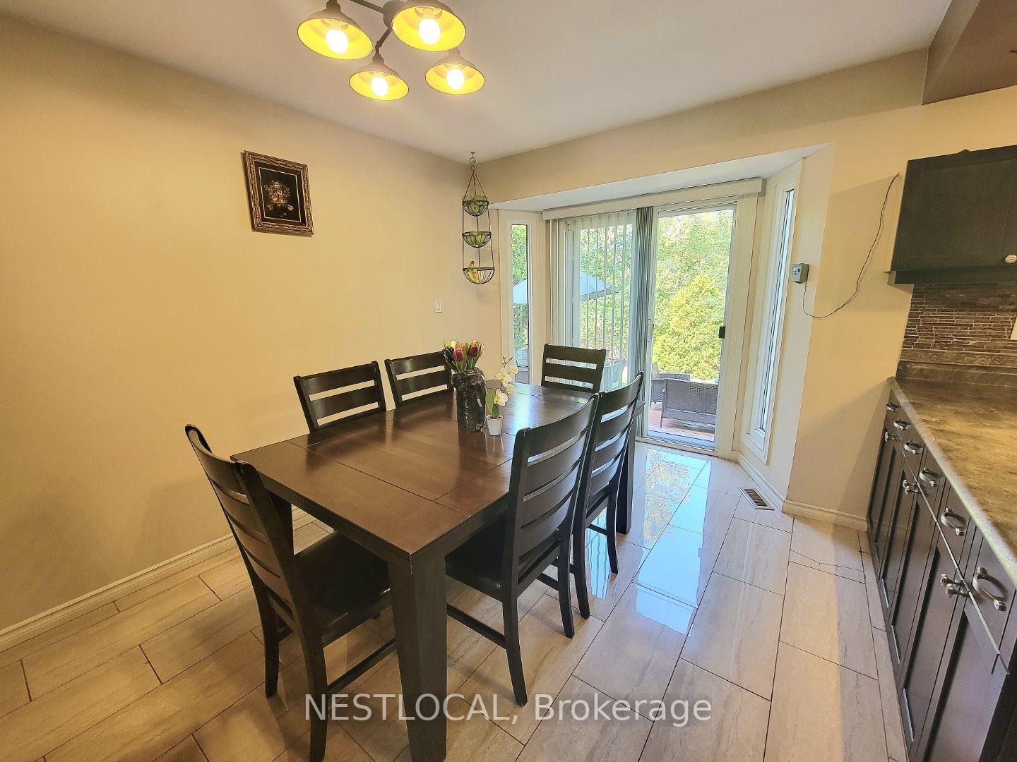 14 Waverly Pl