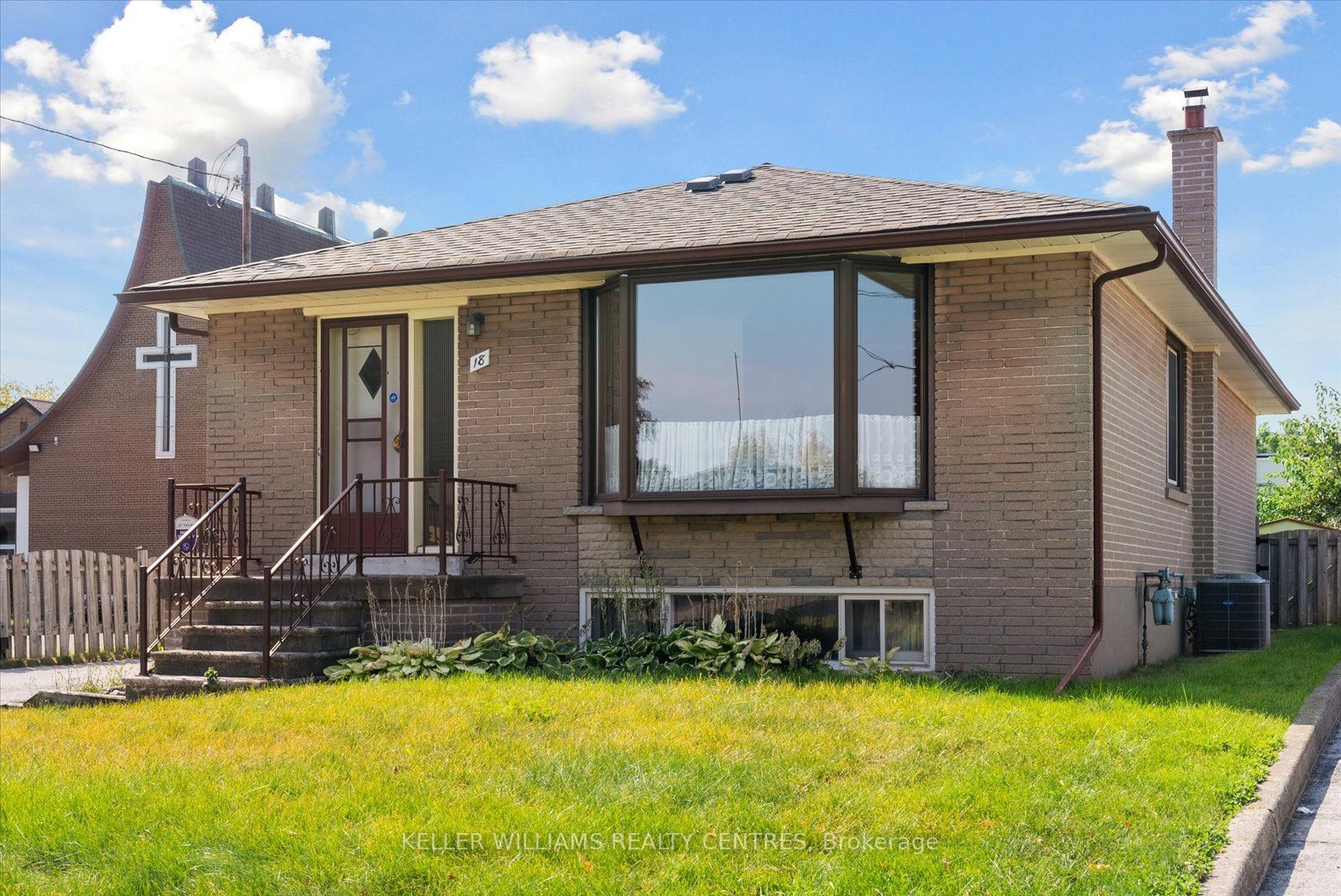 18 Batawa Cres