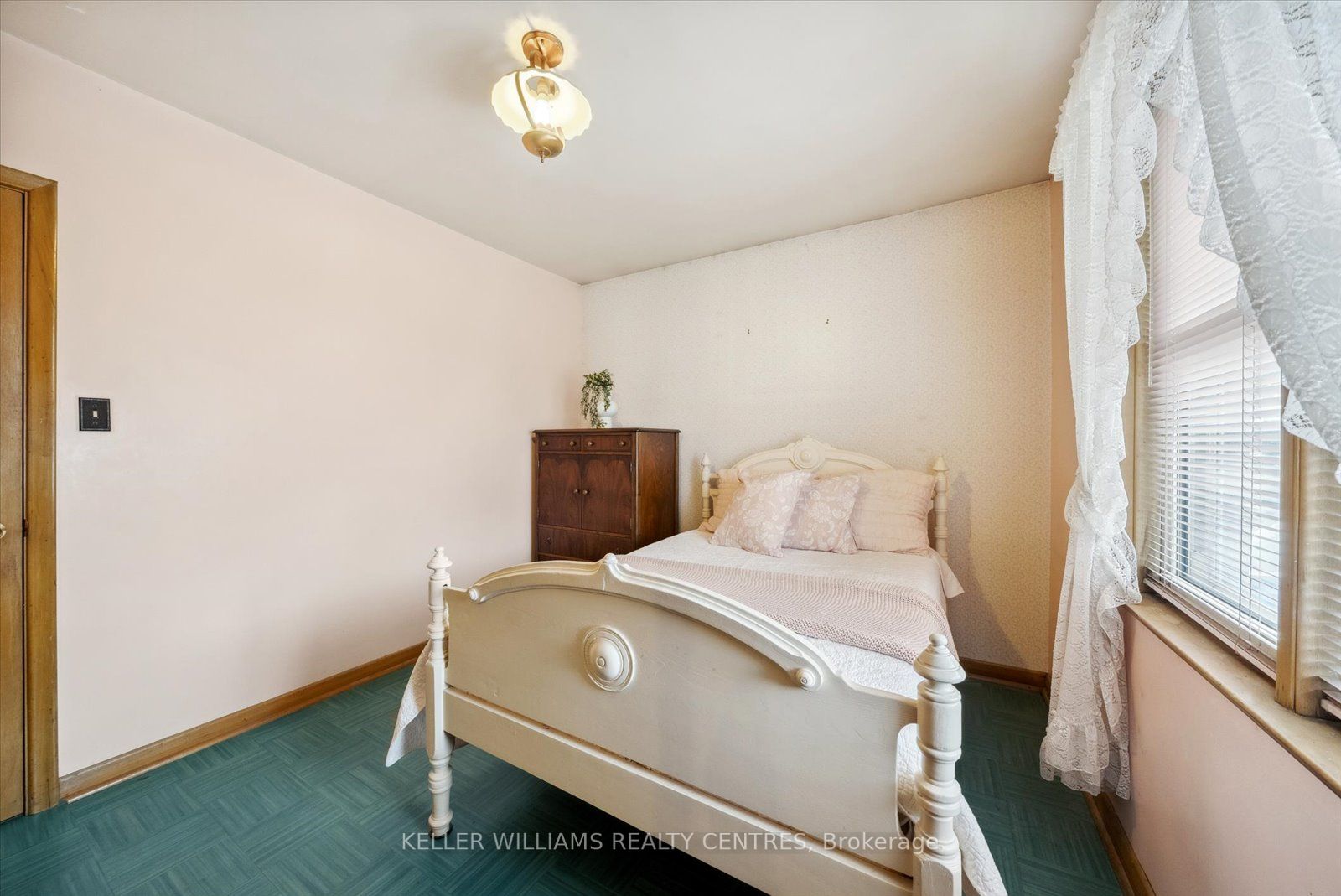 18 Batawa Cres