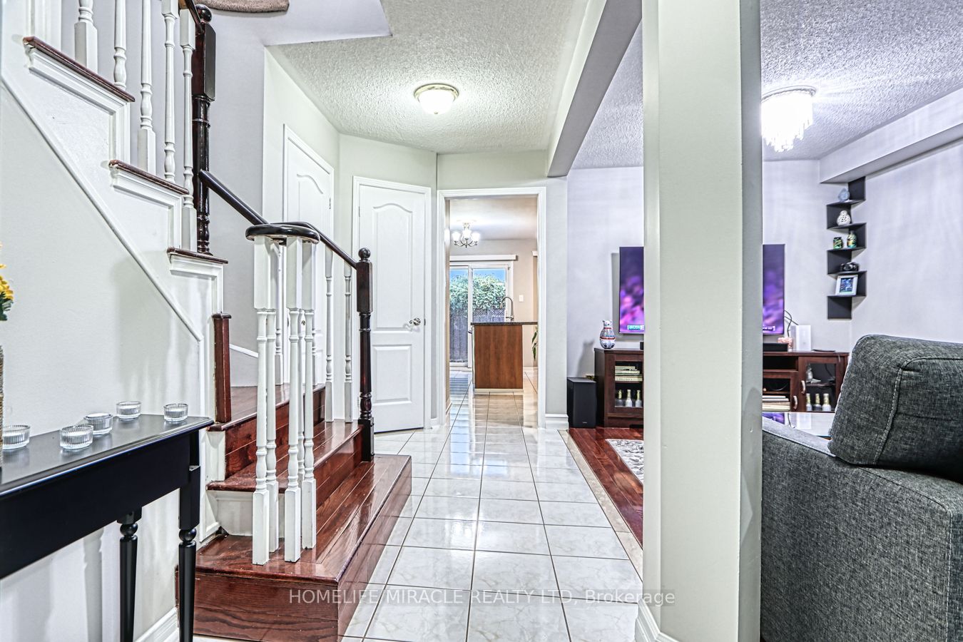 272 Pressed Brick Dr
