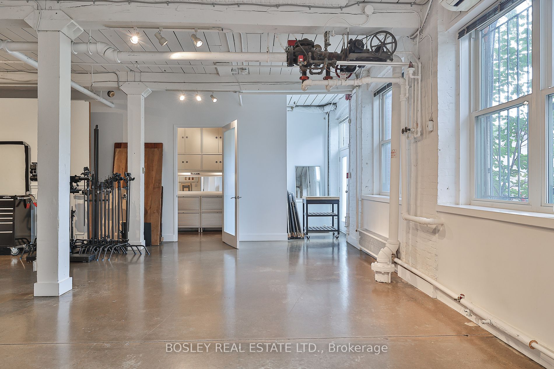 26 Noble St, #2 & 3